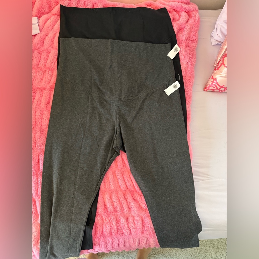 Old Navy Black and Gray Leggings